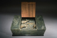 Visions West Gallery :: Bruce :: Bull Box NO 2